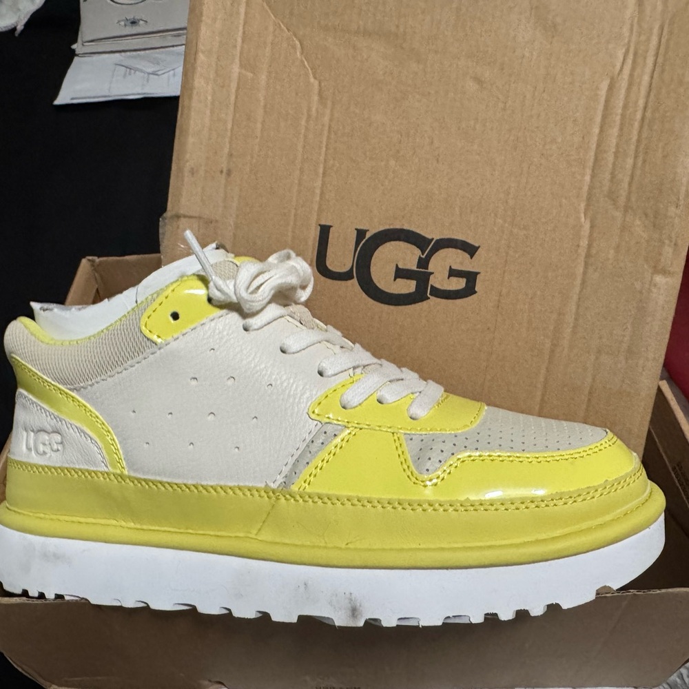 UGG Yellow and white Low-Top Lace-Up Sneaker